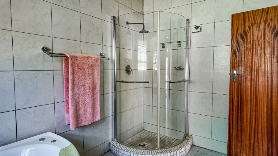 7 Bedroom Property for Sale in Waterkloof A H North West